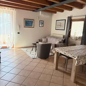 https://casa-vacanza-calmasino.hotelinveneto.com